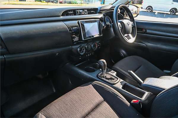 2018 Toyota Hilux SR GUN126R 4X4
