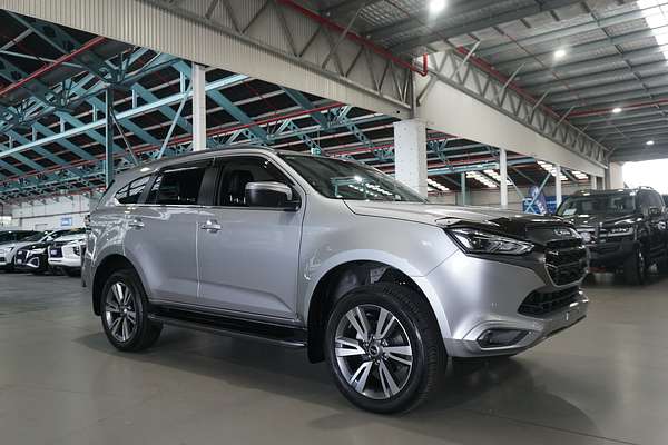 2024 Isuzu MU-X LS-T
