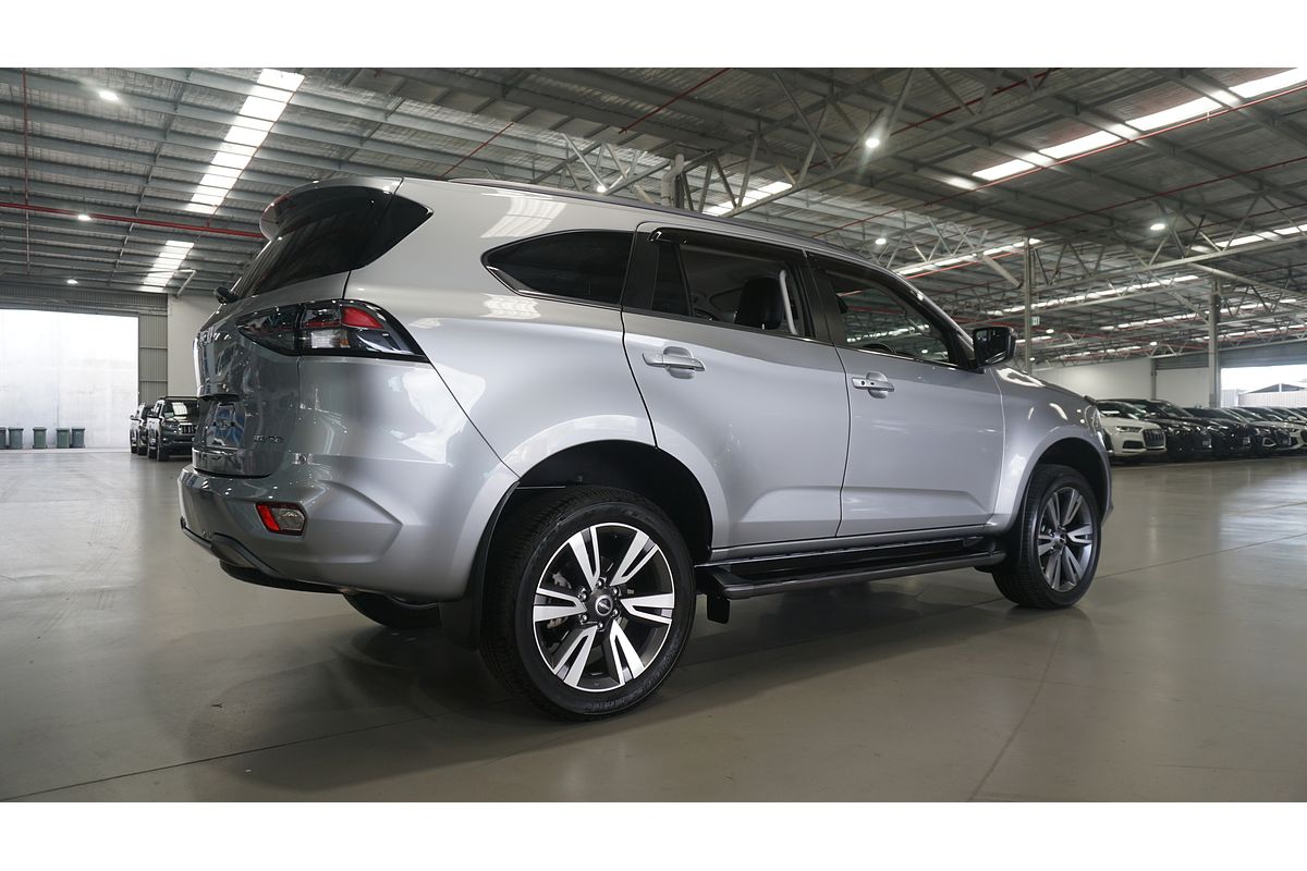 2024 Isuzu MU-X LS-T