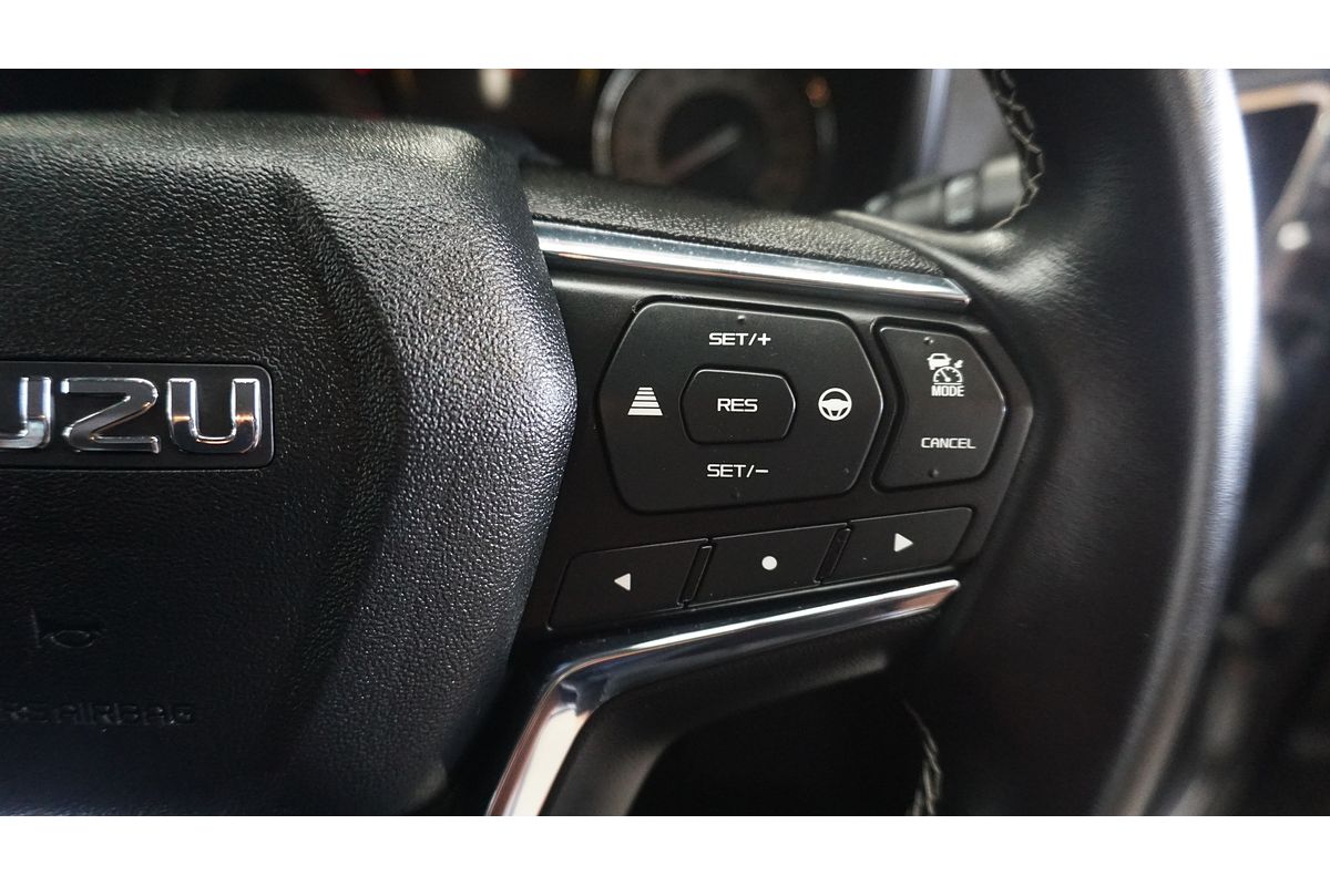 2024 Isuzu MU-X LS-T