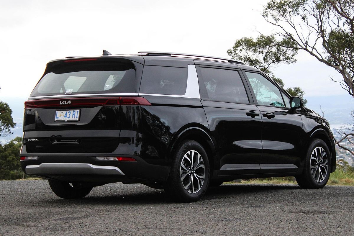 2023 Kia Carnival SLi KA4