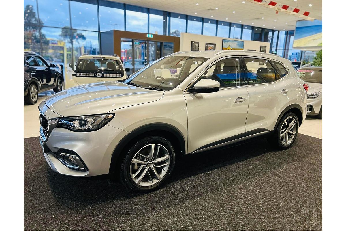 2023 MG HS Excite SAS23