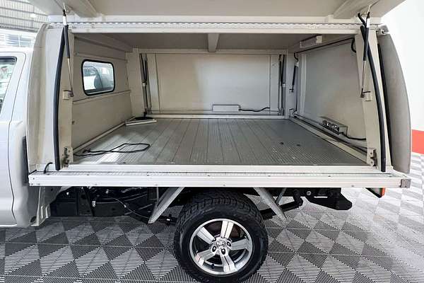2013 Toyota Hilux Workmate TGN16R Rear Wheel Drive