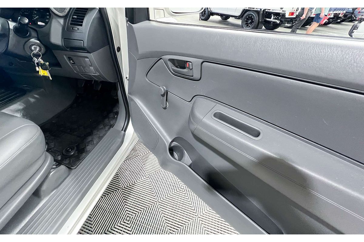 2013 Toyota Hilux Workmate TGN16R Rear Wheel Drive