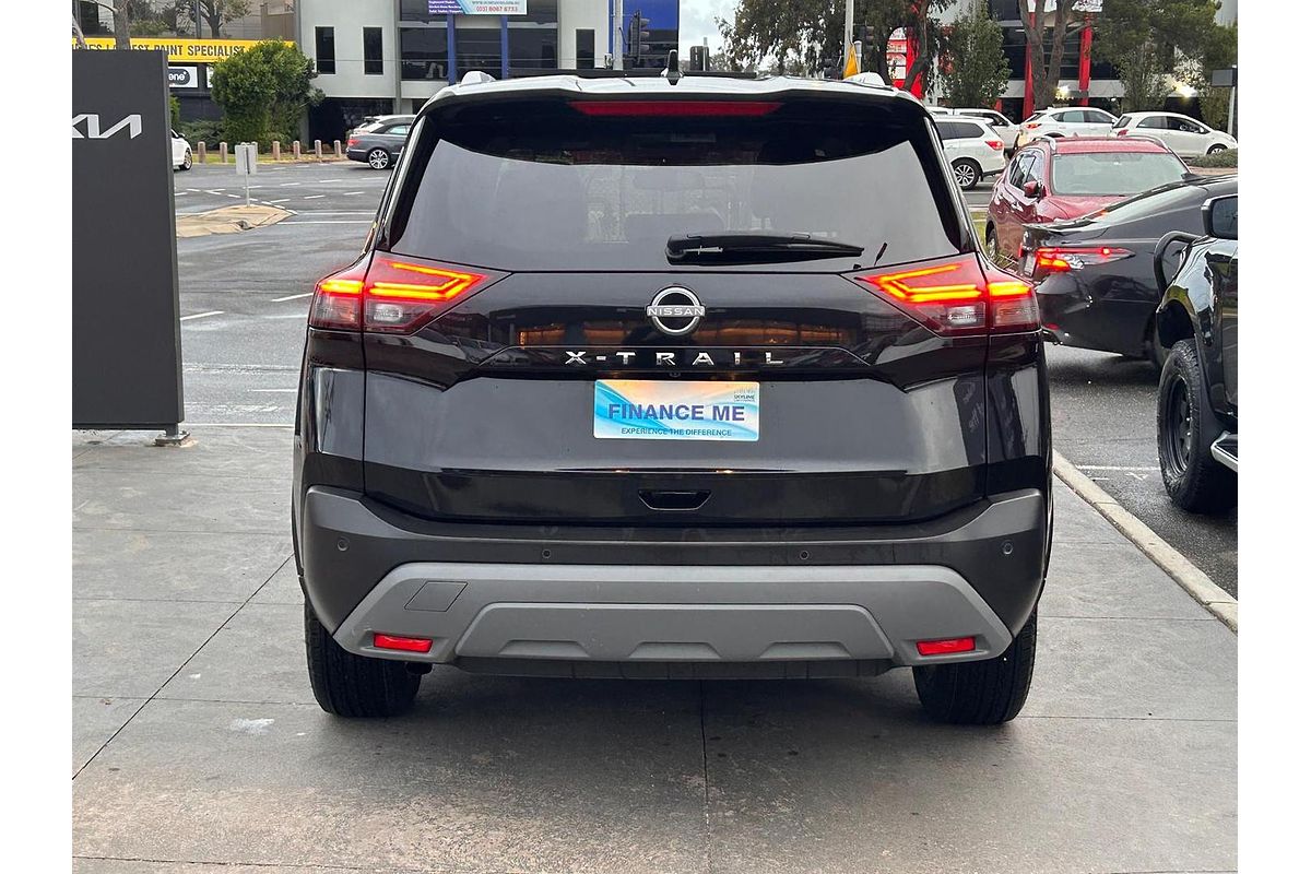2024 Nissan X-TRAIL ST-L T33