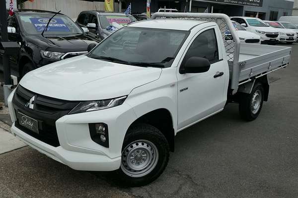 2018 Mitsubishi Triton GLX MR Rear Wheel Drive