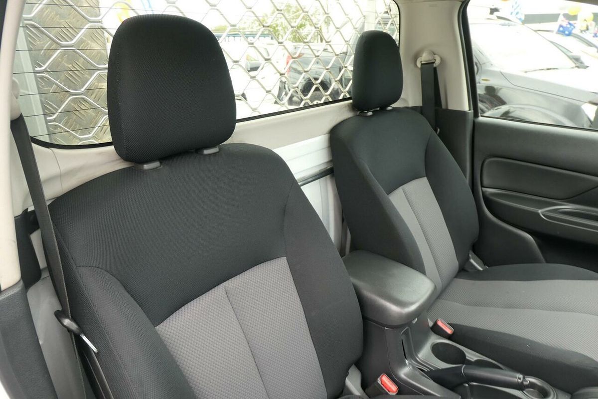 2018 Mitsubishi Triton GLX MR Rear Wheel Drive