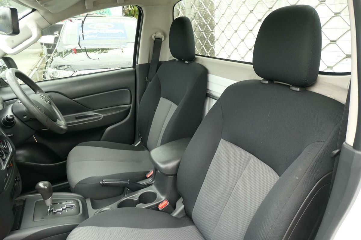 2018 Mitsubishi Triton GLX MR Rear Wheel Drive