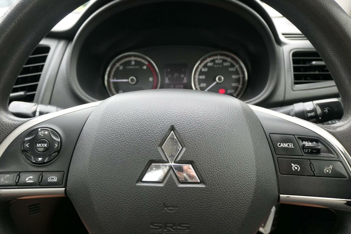 2018 Mitsubishi Triton GLX MR Rear Wheel Drive