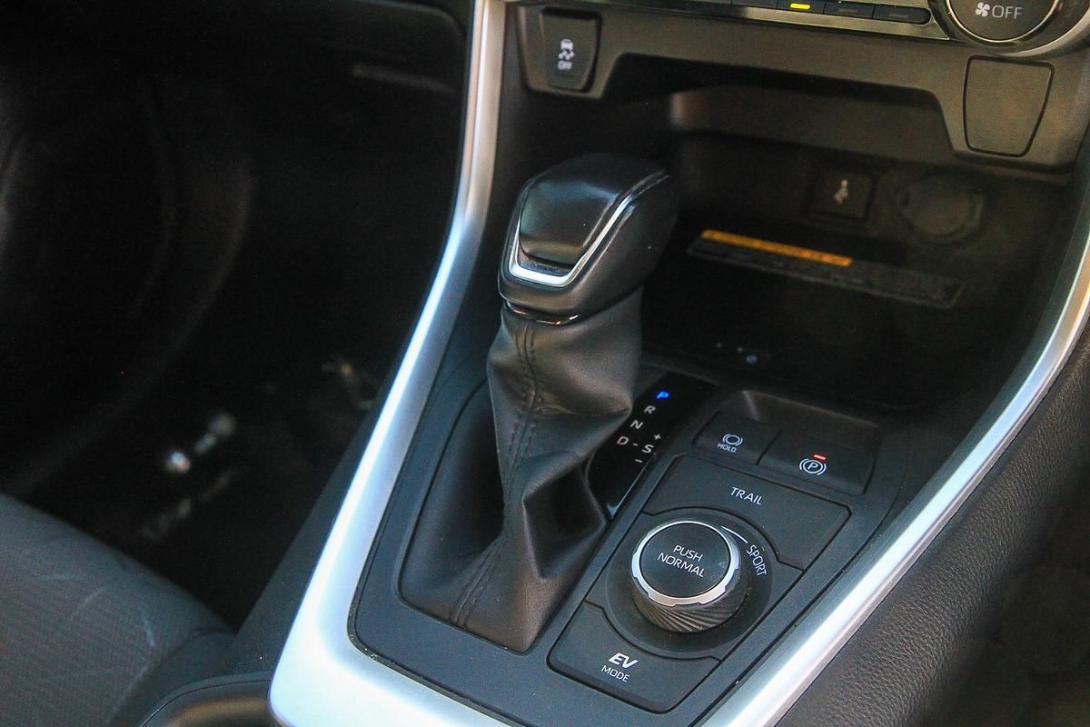2021 Toyota RAV4 GXL AXAH54R
