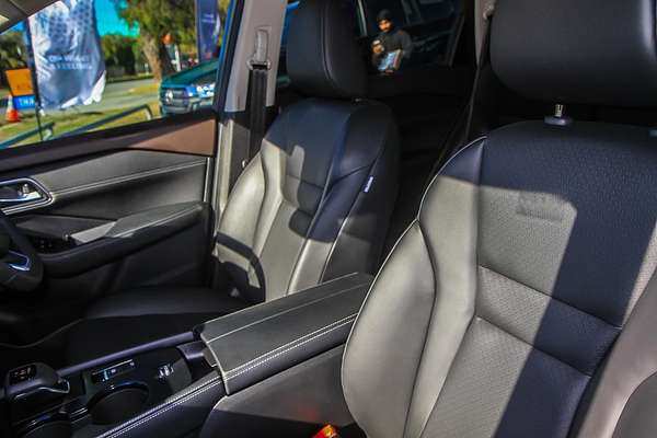 2024 Nissan X-TRAIL ST-L T33
