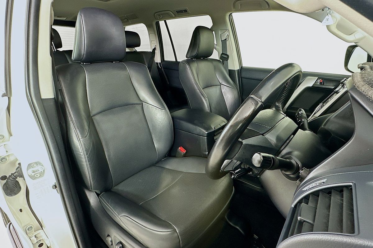 2020 Toyota LANDCRUISER PRADO GXL PREMIUM INTERIOR GDJ150R