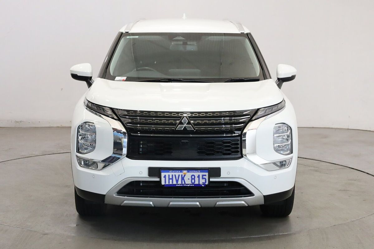 2023 Mitsubishi Outlander LS ZM