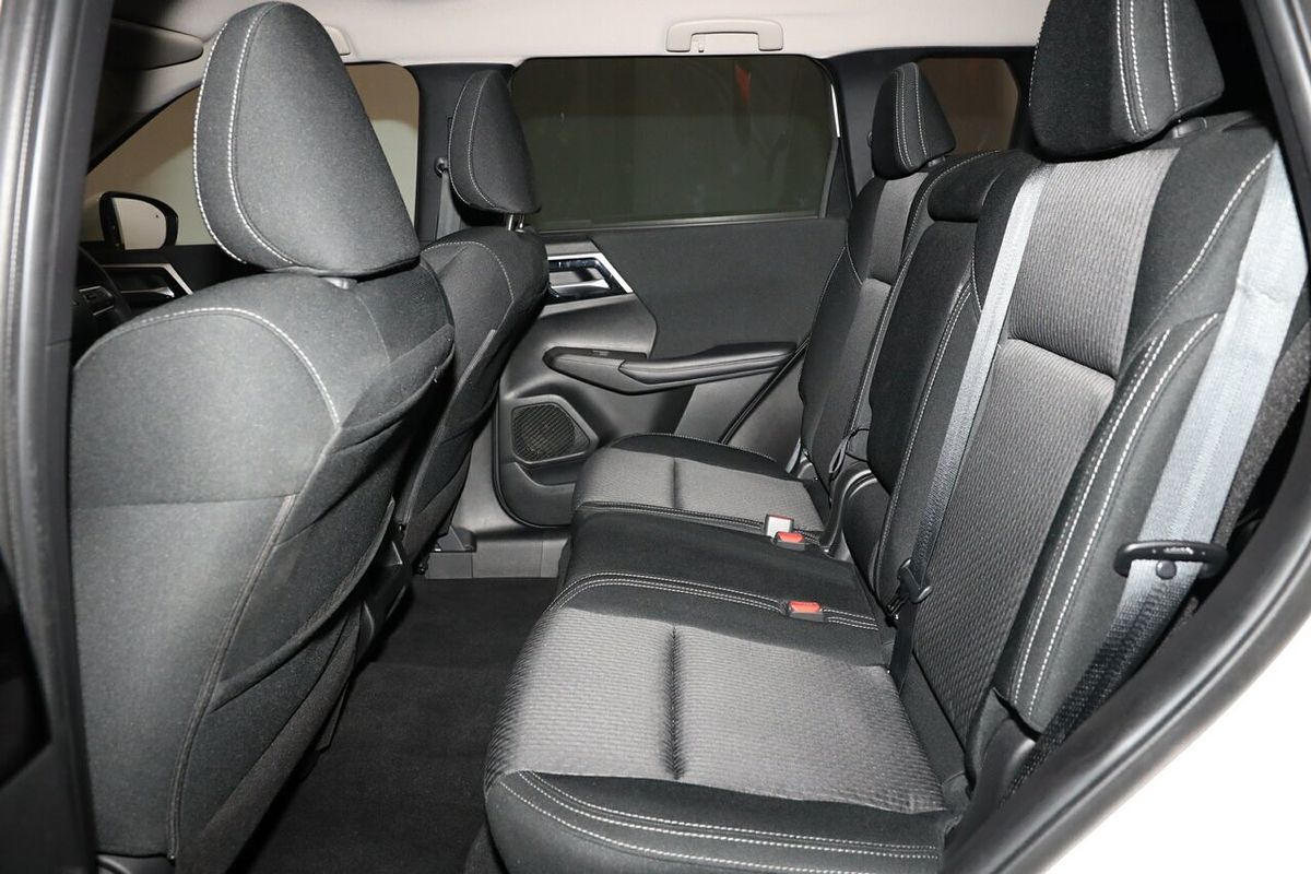 2023 Mitsubishi Outlander LS ZM