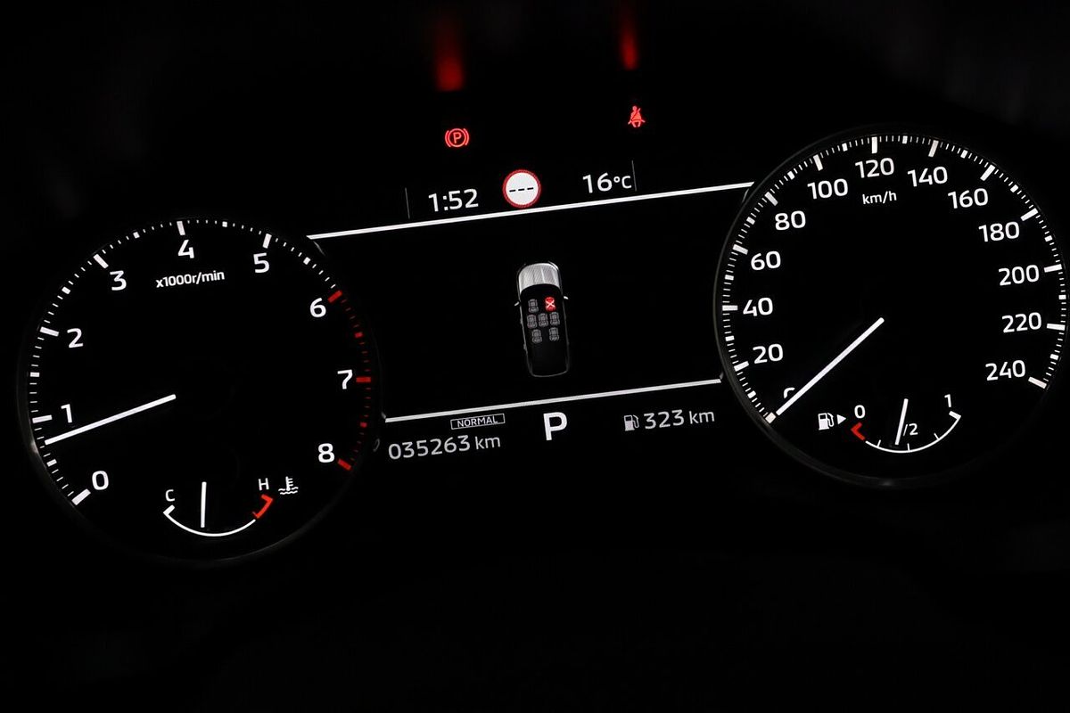 2023 Mitsubishi Outlander LS ZM