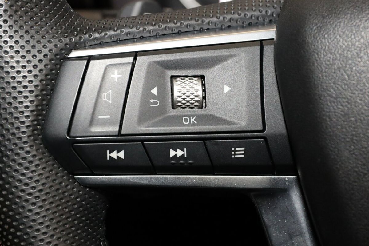 2023 Mitsubishi Outlander LS ZM