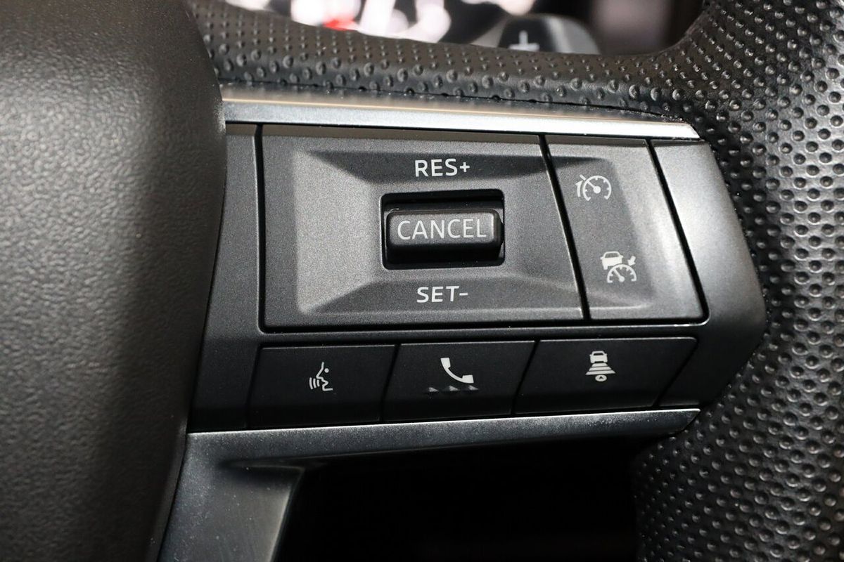 2023 Mitsubishi Outlander LS ZM