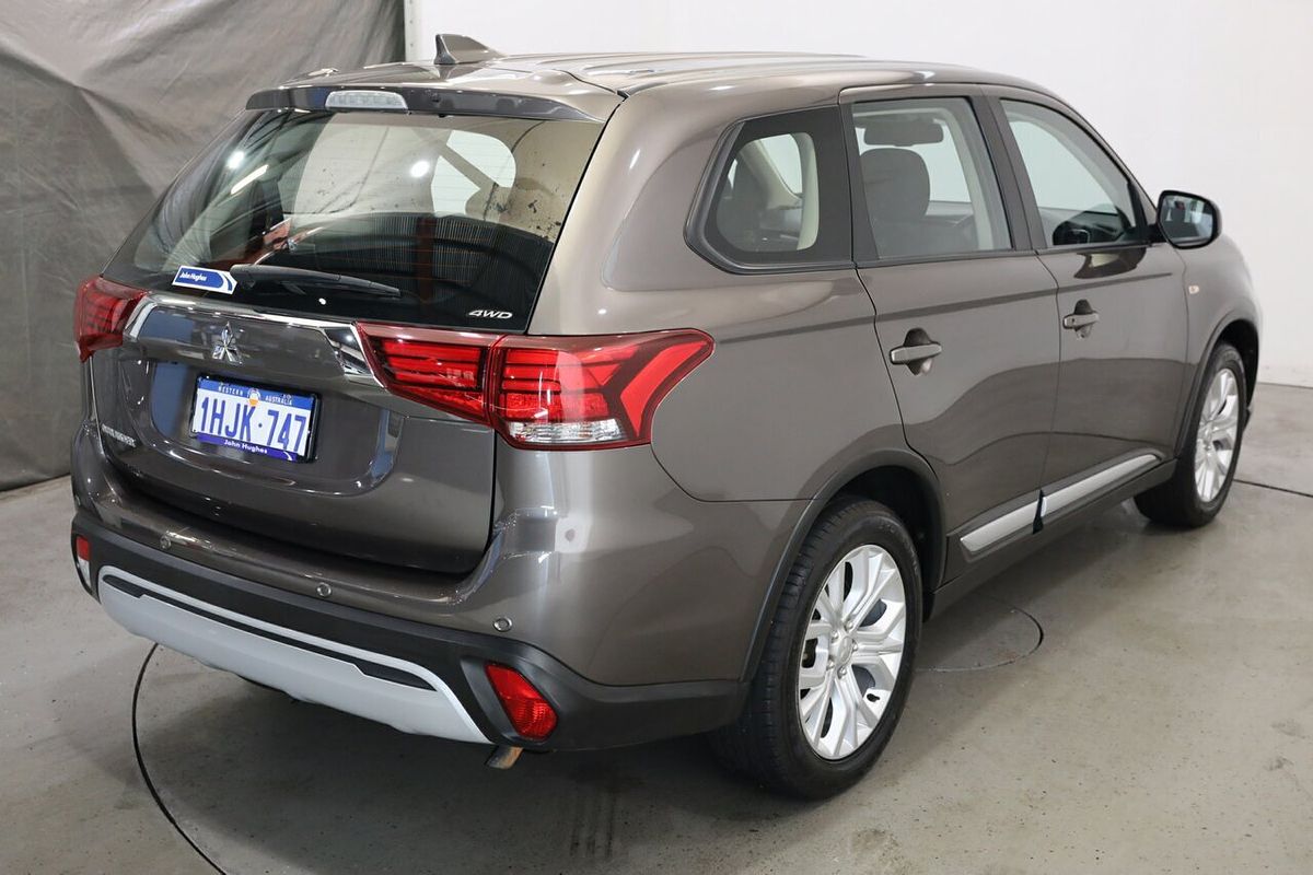 2021 Mitsubishi Outlander ES ZL