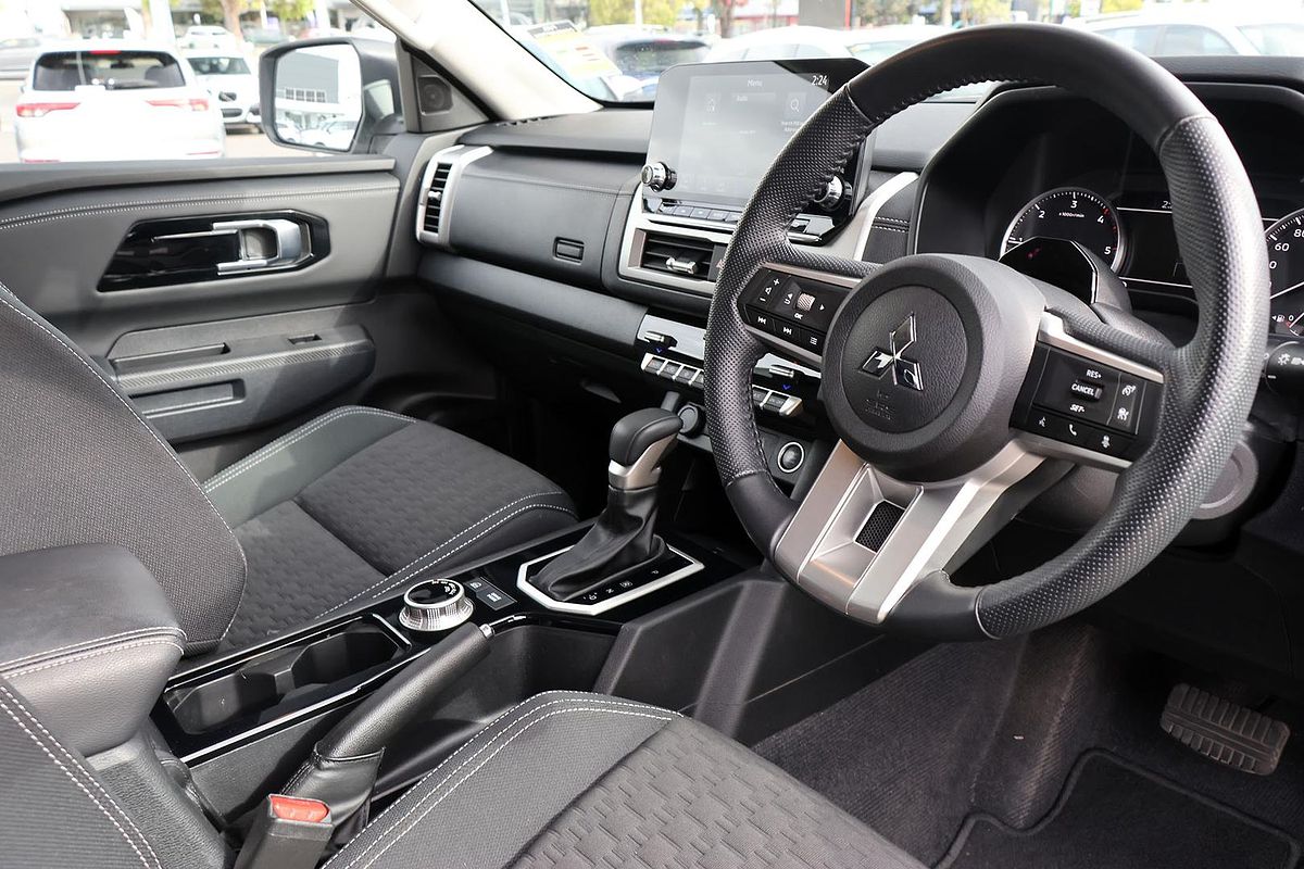 2024 Mitsubishi Triton GLS MV 4X4