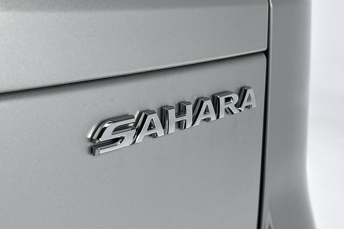 2024 Toyota Landcruiser Sahara FJA300R
