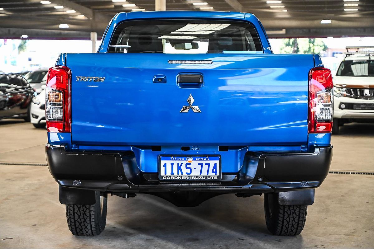 2021 Mitsubishi Triton GLX MR 4X4