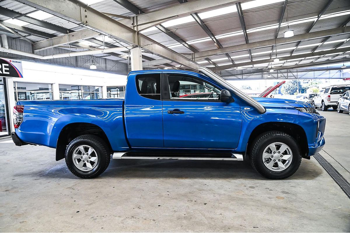 2021 Mitsubishi Triton GLX MR 4X4