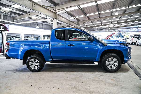 2021 Mitsubishi Triton GLX MR 4X4