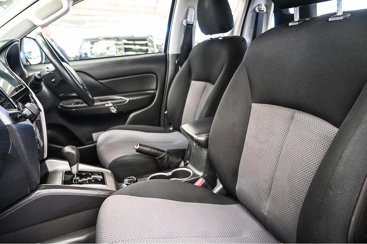 2021 Mitsubishi Triton GLX MR 4X4