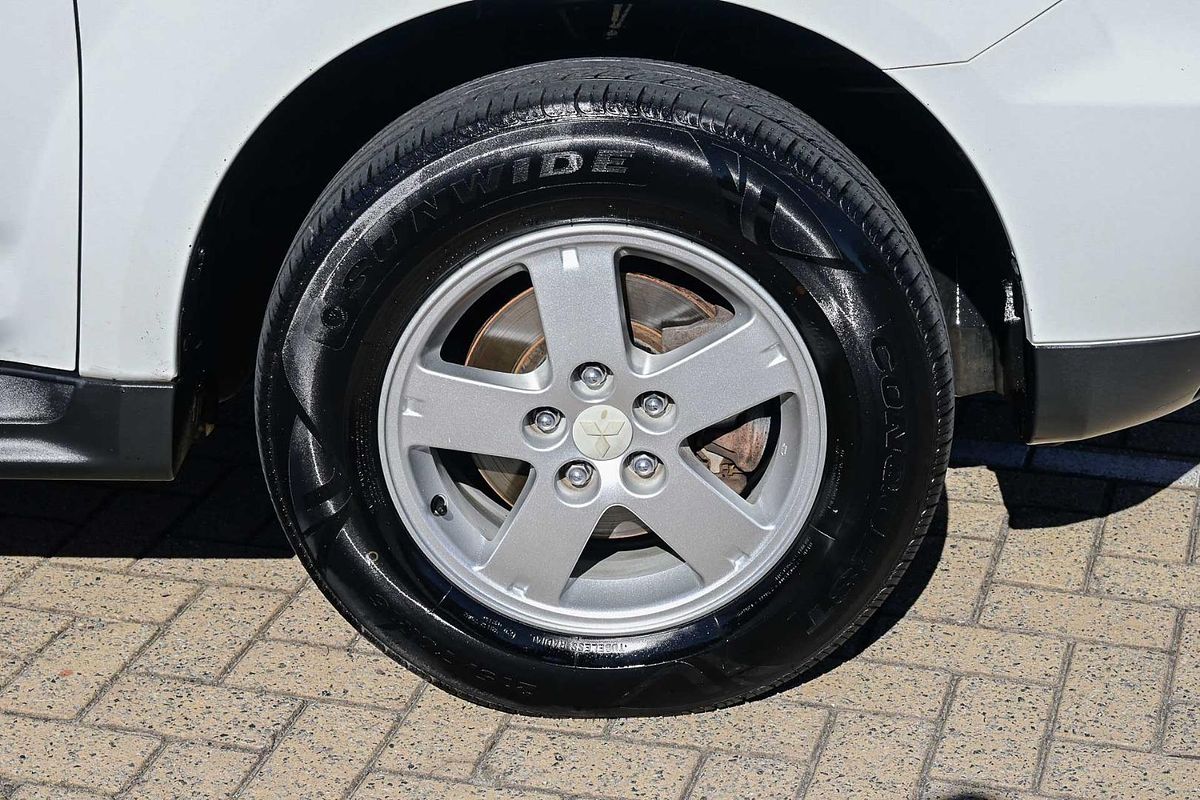 2012 Mitsubishi Outlander LS ZH