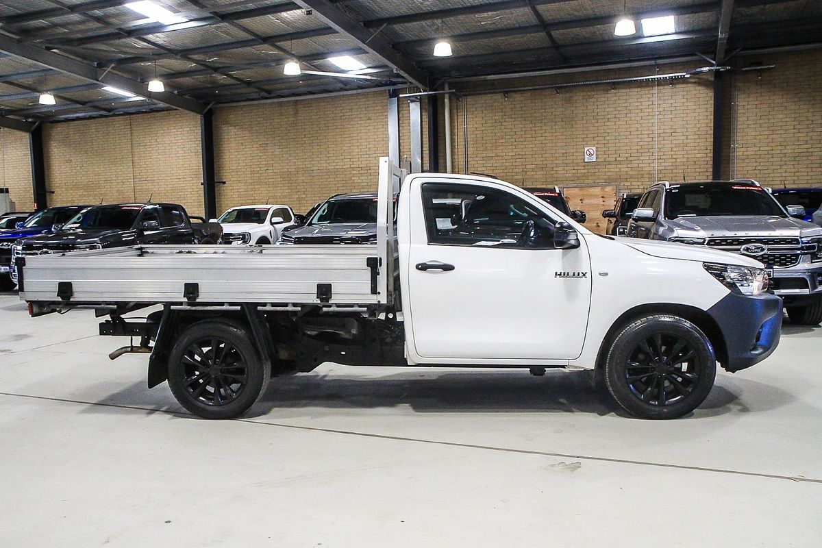 2018 Toyota Hilux Workmate TGN121R Rear Wheel Drive