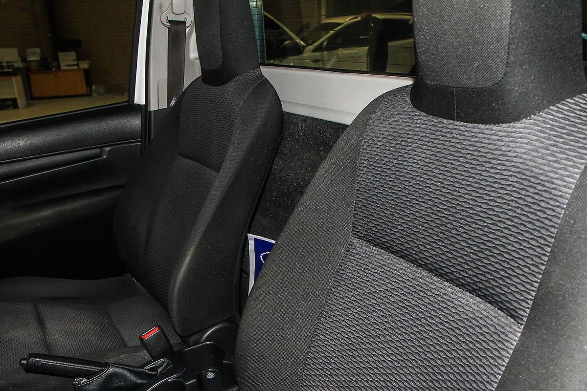 2018 Toyota Hilux Workmate TGN121R Rear Wheel Drive