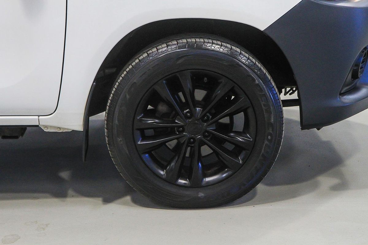 2018 Toyota Hilux Workmate TGN121R Rear Wheel Drive