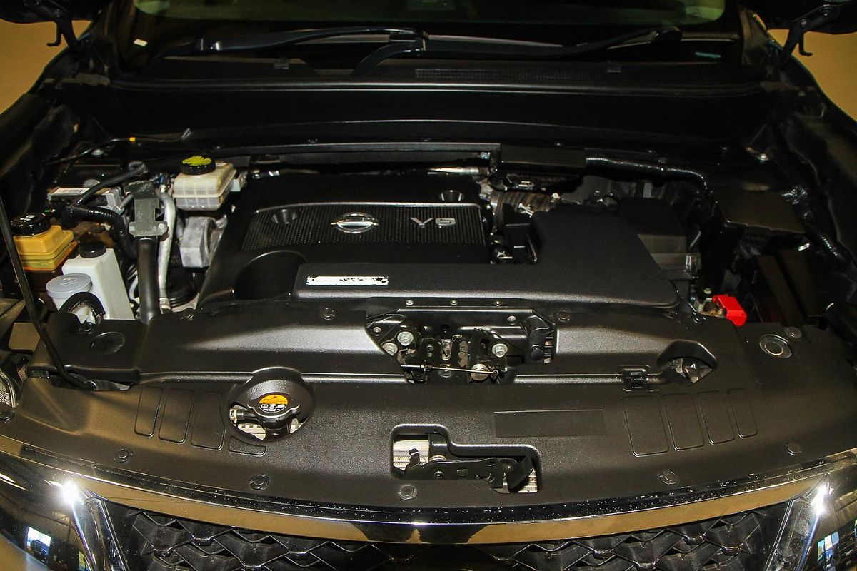 2014 Nissan Pathfinder Ti R52