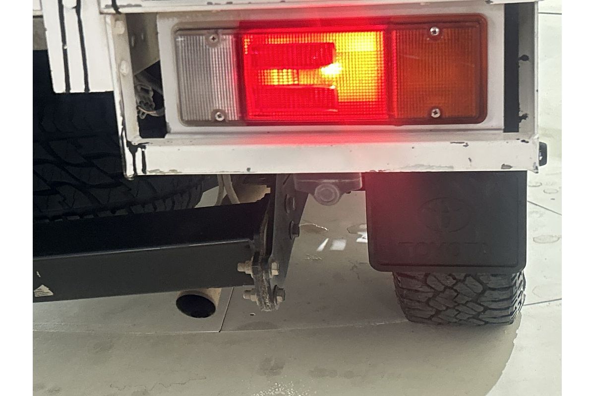 2018 Toyota Hilux SR GUN126R 4X4