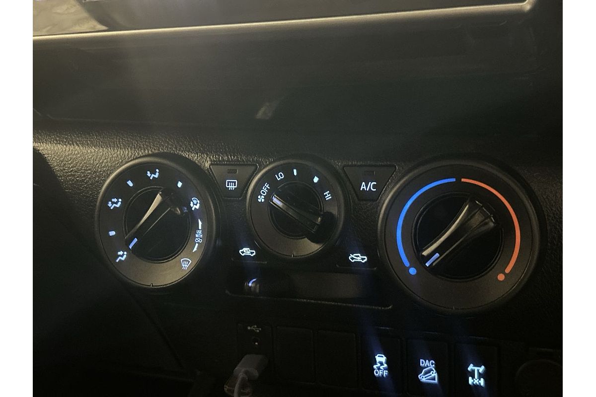 2018 Toyota Hilux SR GUN126R 4X4