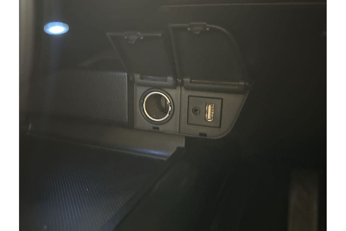 2020 Toyota Camry Ascent Sport AXVH71R