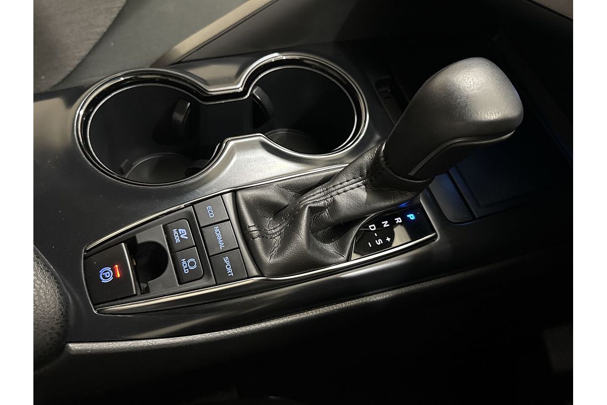 2020 Toyota Camry Ascent Sport AXVH71R