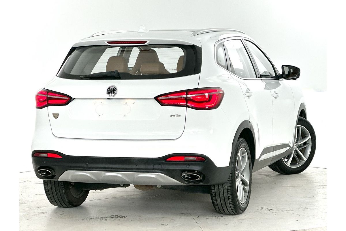 2022 MG HS Essence SAS23
