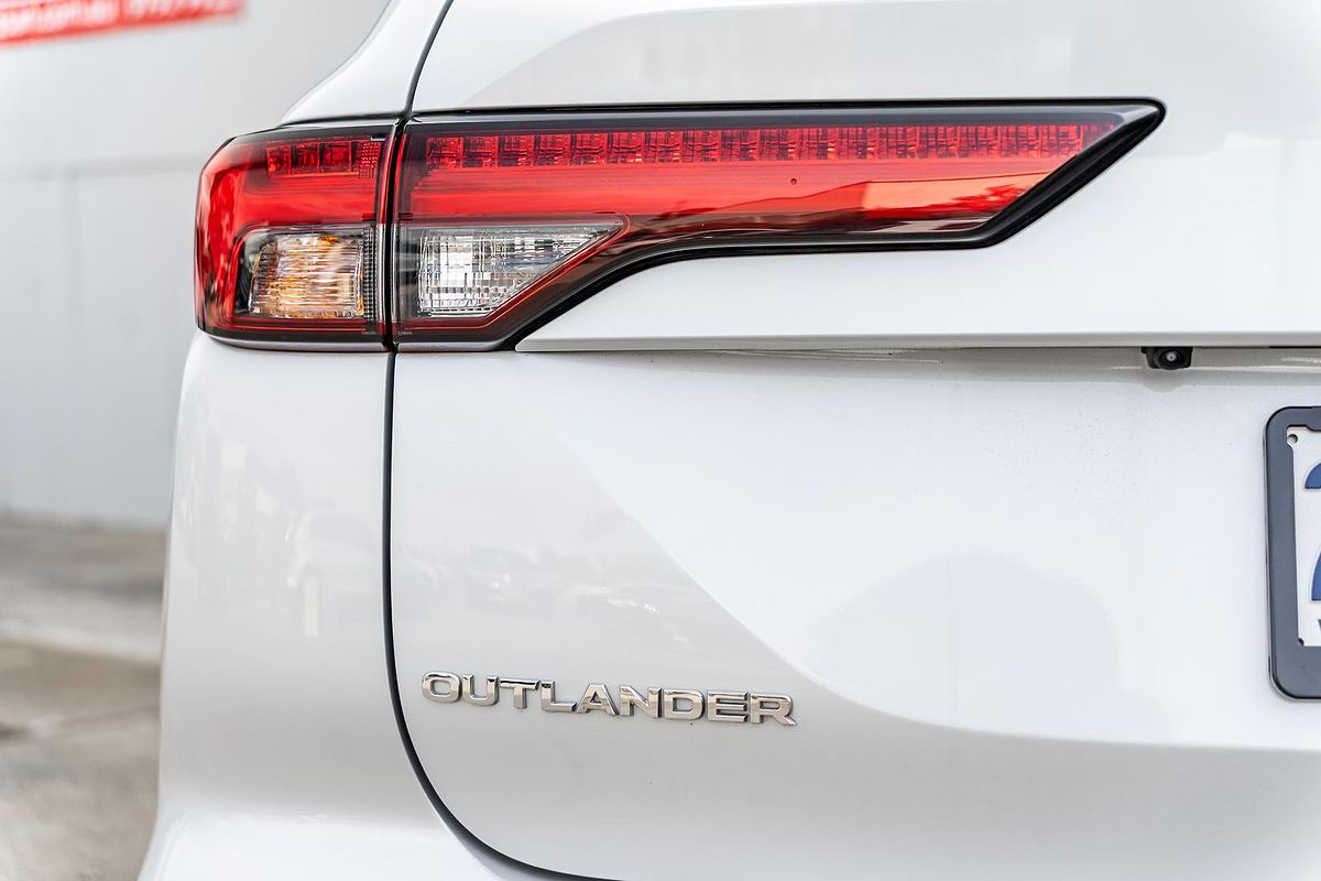 2022 Mitsubishi Outlander Exceed Tourer ZM