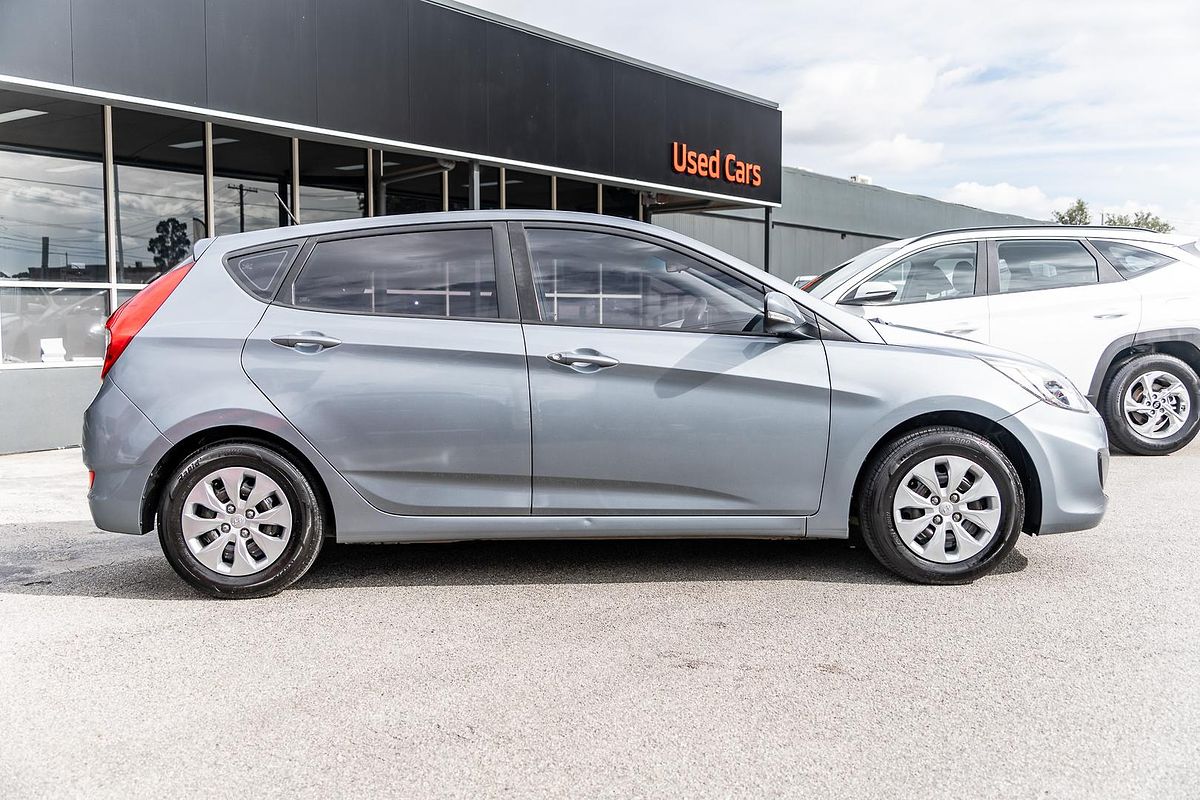 2017 Hyundai Accent Active RB4