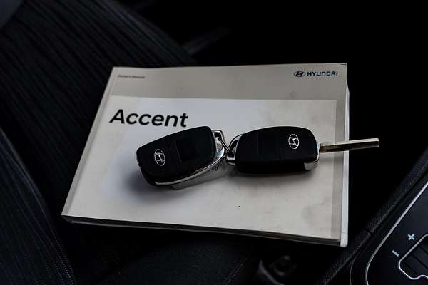 2017 Hyundai Accent Active RB4