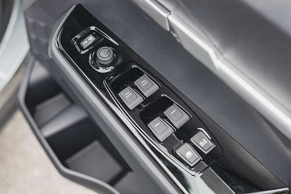 2024 KGM SsangYong Torres Ultimate J116