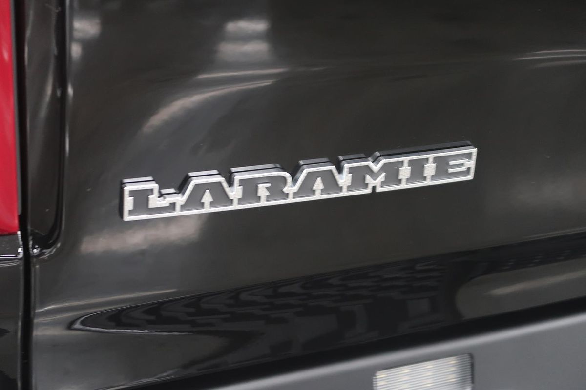 2025 RAM 1500 Laramie Sport Hurricane SO RamBox DT 4X4 SWB