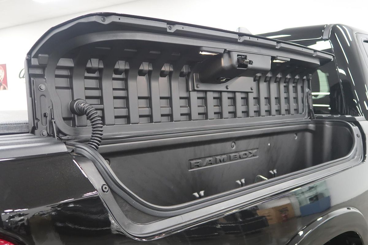 2025 RAM 1500 Laramie Sport Hurricane SO RamBox DT 4X4 SWB