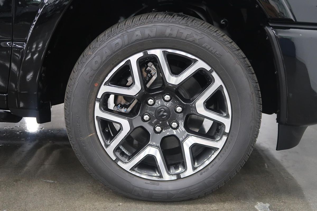 2025 RAM 1500 Laramie Sport Hurricane SO RamBox DT 4X4 SWB