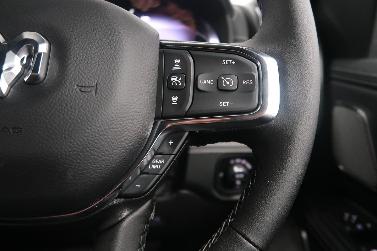 2025 RAM 1500 Laramie Sport Hurricane SO RamBox DT 4X4 SWB