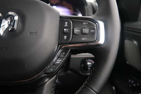 2025 RAM 1500 Laramie Sport Hurricane SO RamBox DT 4X4 SWB