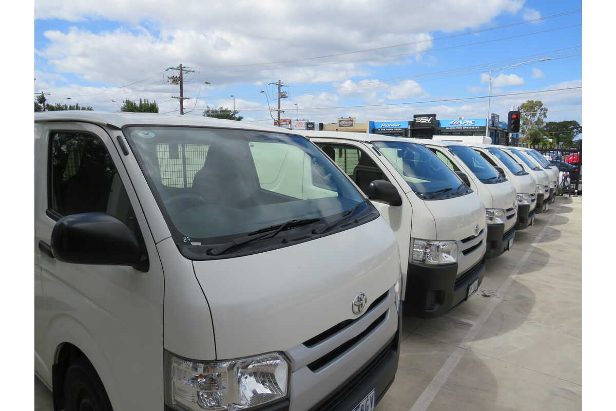Vans toyota 2018 on sale