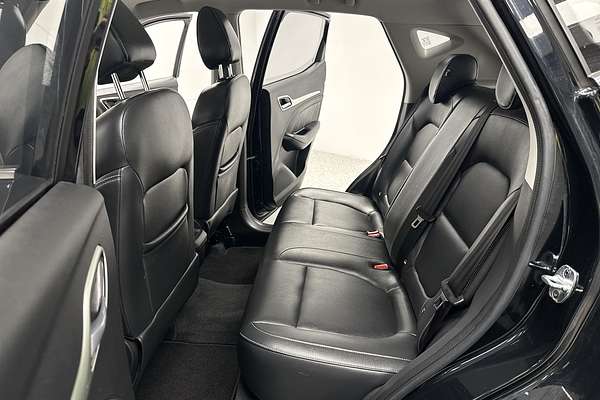 2018 MG ZS Essence AZS1