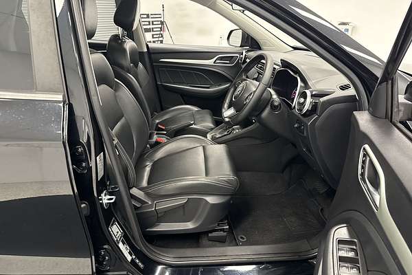 2018 MG ZS Essence AZS1